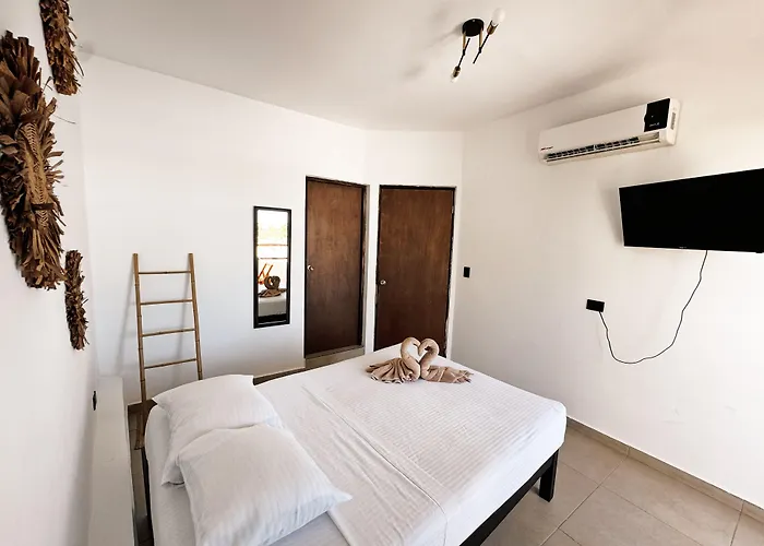 3b Wellness & Adults Only Albergue *